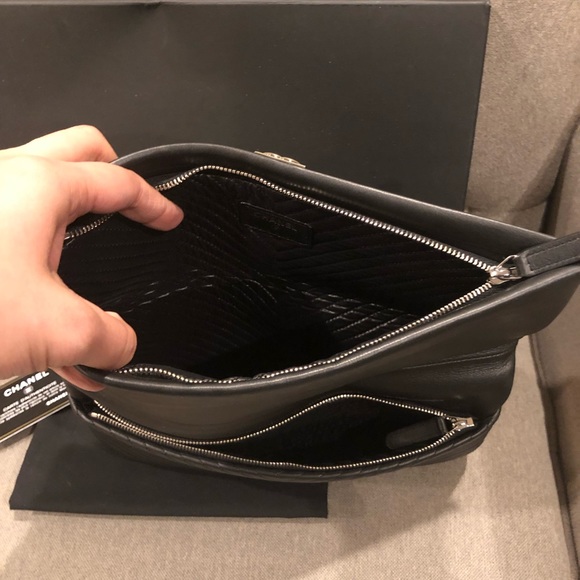 ▪️SOLD▪️CHANEL Foldover Clutch - Picture 6 of 8